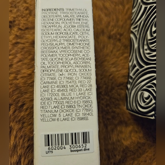 BENEFIT Lipstick - Picture 8 of 8